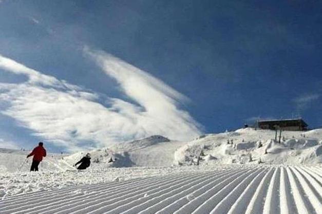 La stagione invernale sugli sci? Con il Green pass obbligatorio e una  maggiore capienza sugli impianti - Cronaca - Alto Adige