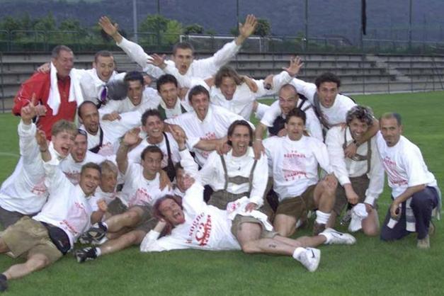 Vent'anni fa la storica promozione in serie C2 dell'Fc Alto Adige ...